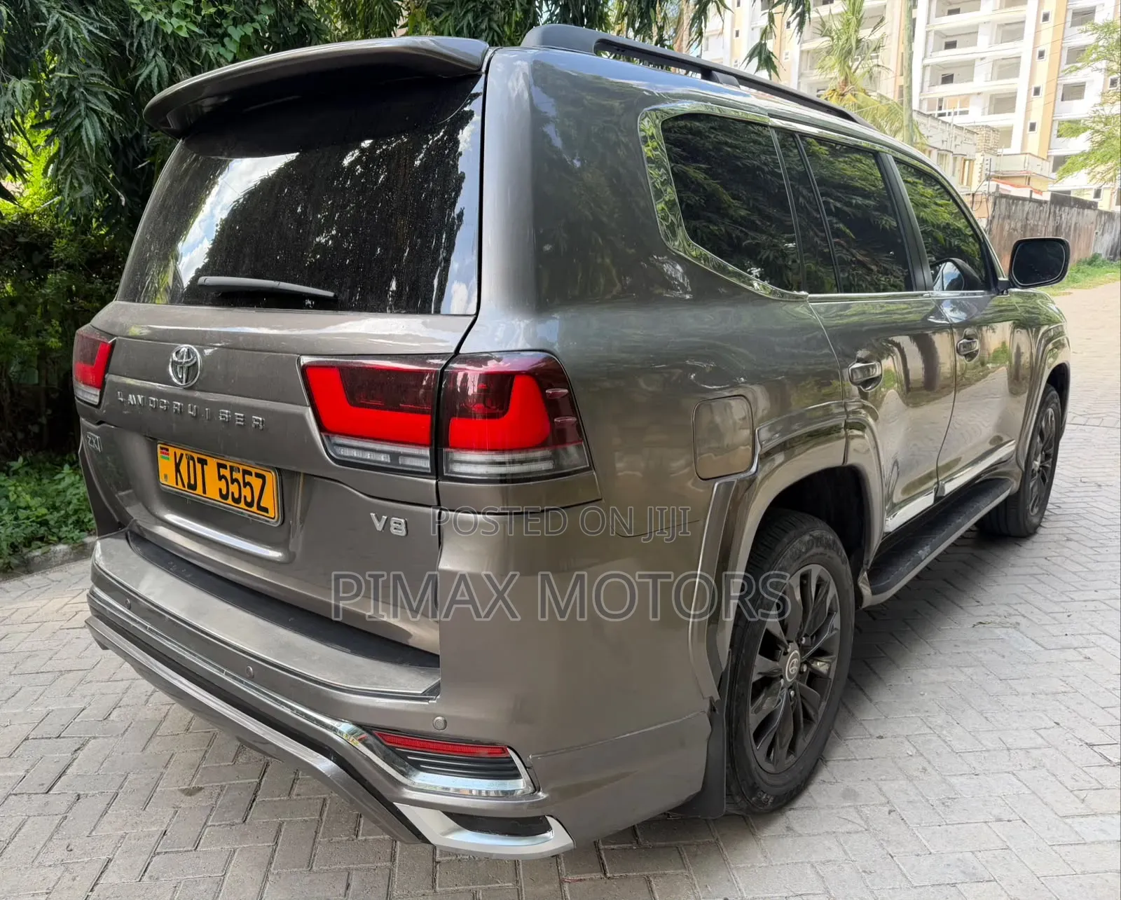 Toyota Land Cruiser 2009 Gray