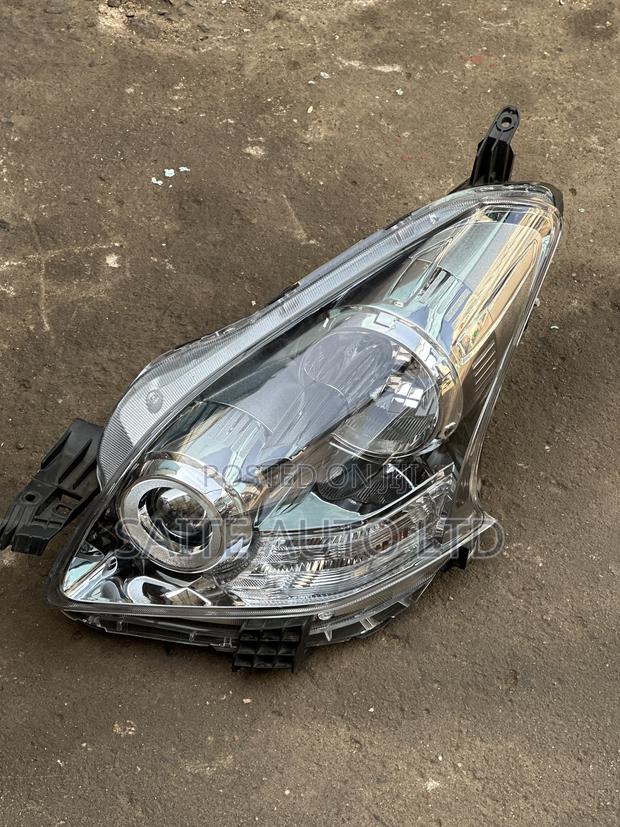 Headlight Ractis (Xenon) - thumbnail 2