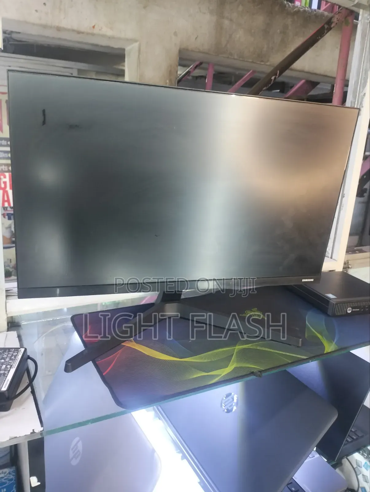 Samsung Frameless 24 Inches Moniter
