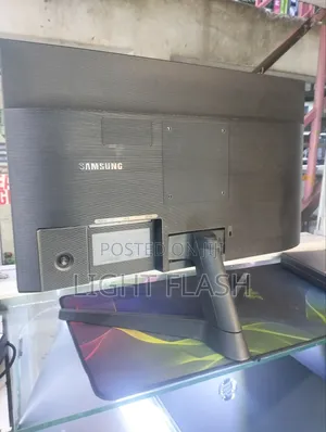 Samsung Frameless 24 Inches Moniter