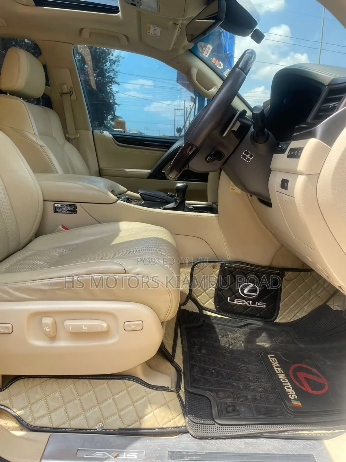 Lexus LX 2016 Silver