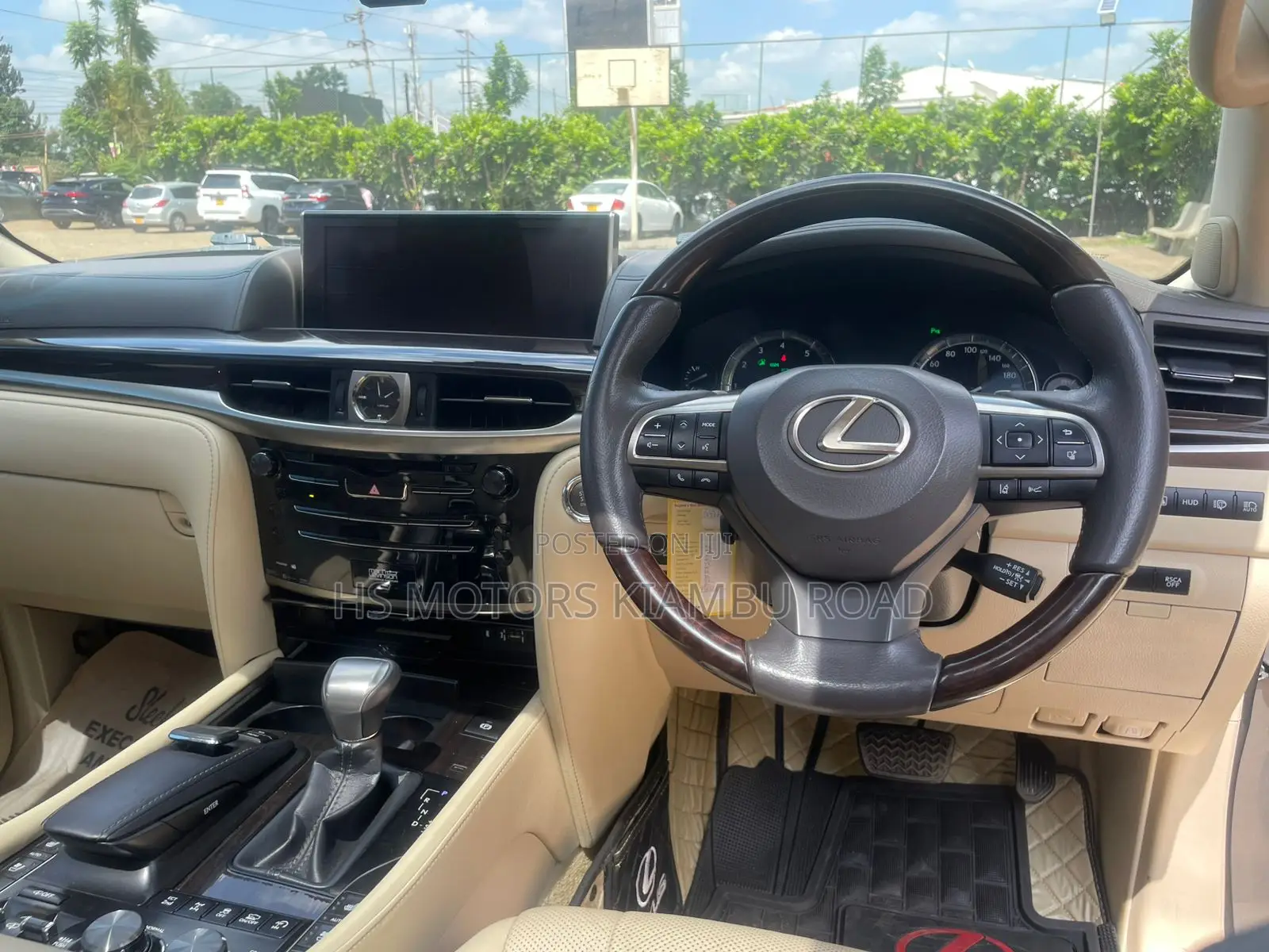 Lexus LX 2016 Silver