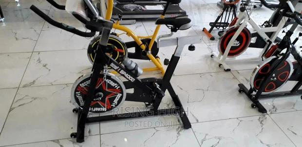 Commercial Spinning Bike - thumbnail 2