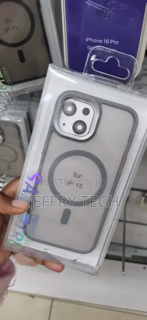 iPhone 15 , Smudge-Resistant Matte Finish Case