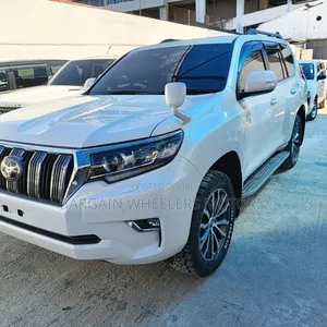 Toyota Land Cruiser 2020 White