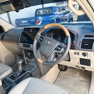Toyota Land Cruiser 2020 White