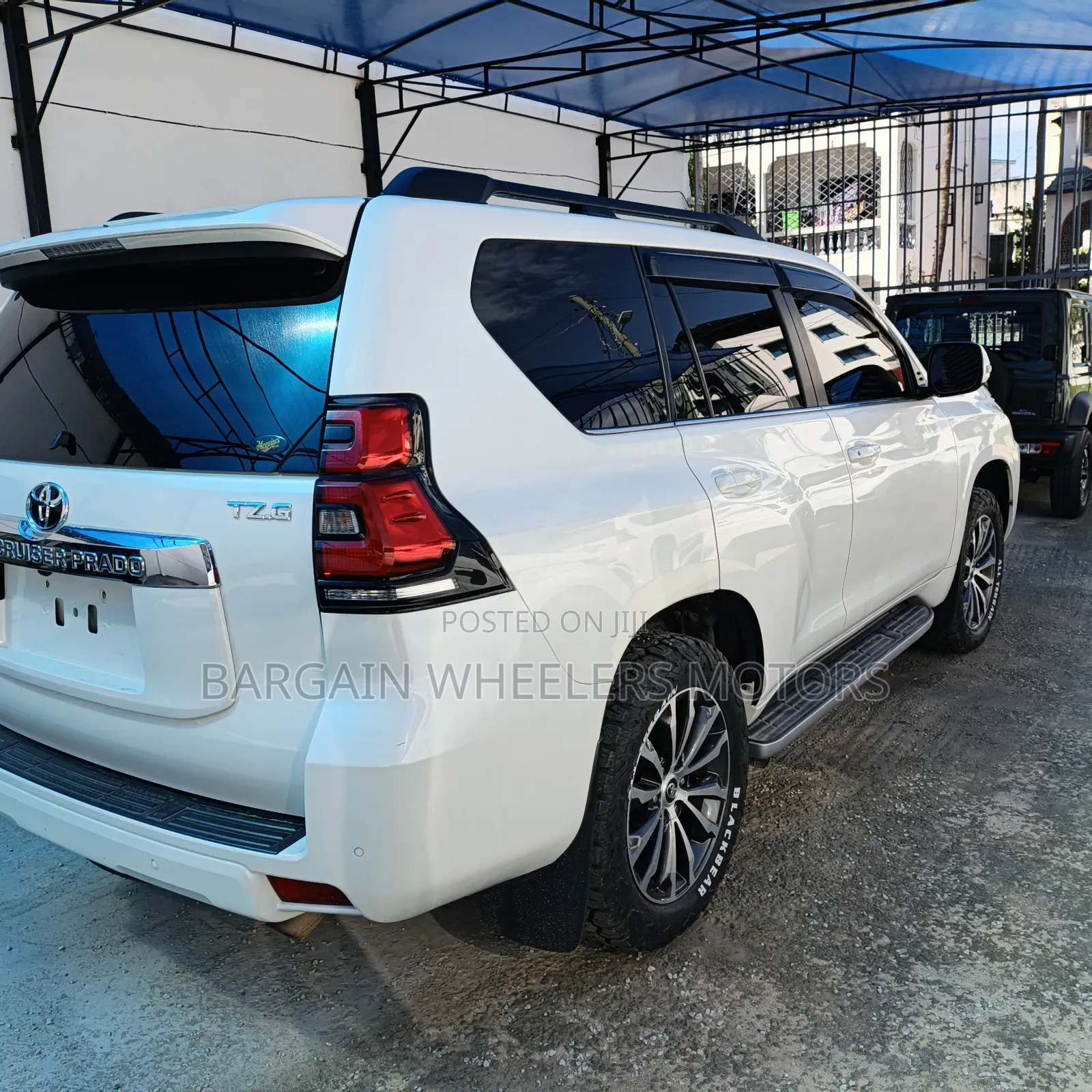 Toyota Land Cruiser 2020 White
