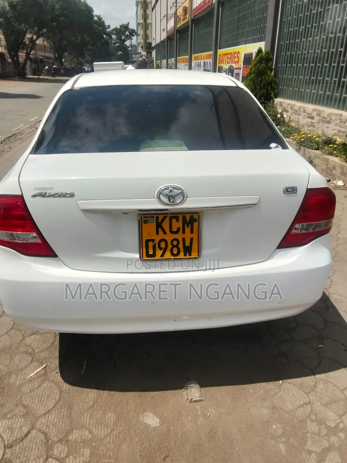 Toyota Axio 2010 White