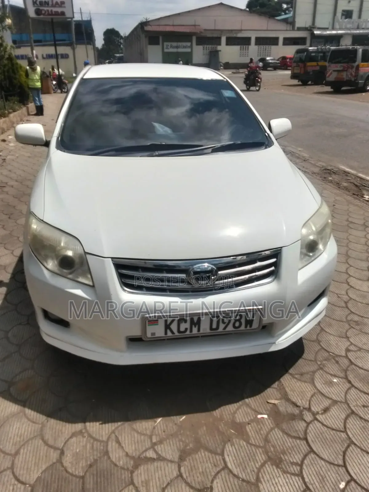 Toyota Axio 2010 White