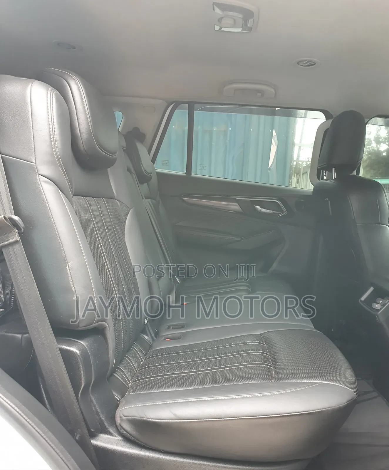 Isuzu MU-X 2023 Pearl