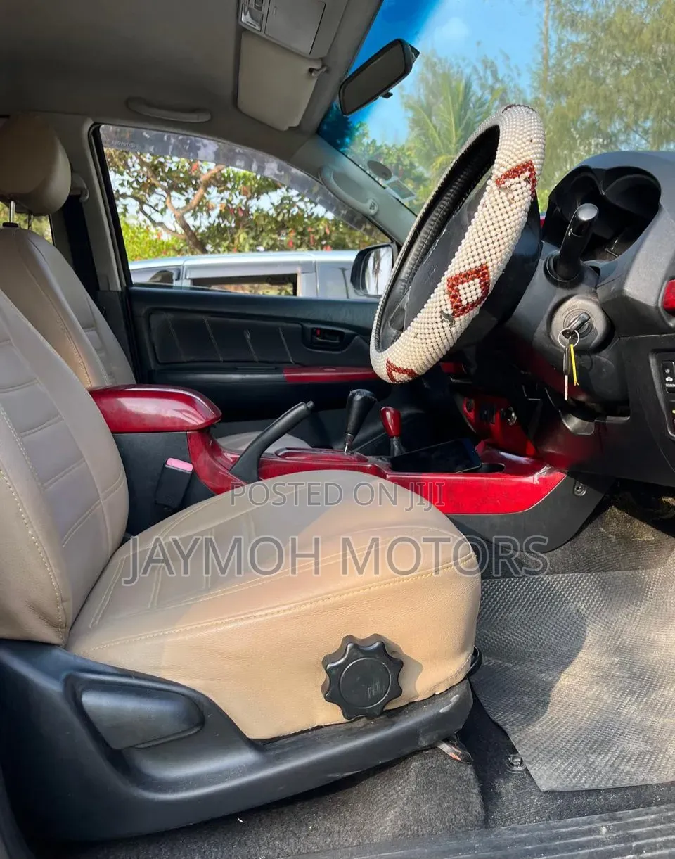 Toyota Hilux 2015 Pearl