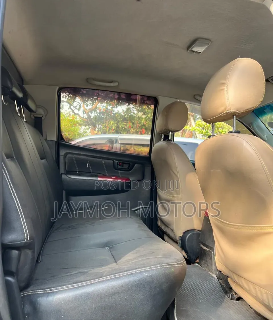 Toyota Hilux 2015 Pearl