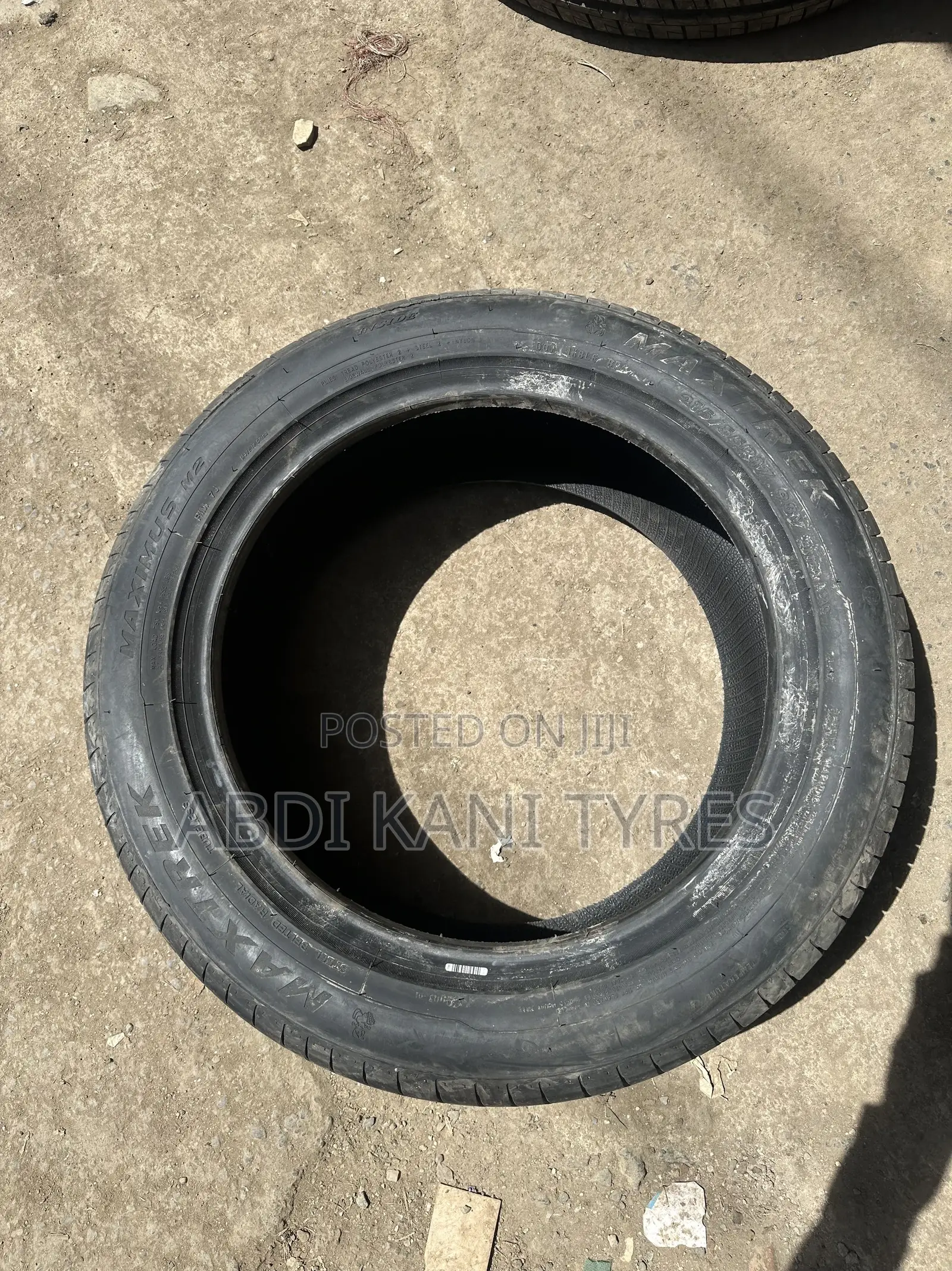 215/55r17 Maxtrek Tires