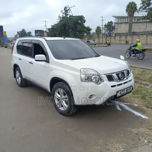 Nissan X-Trail 2012 White