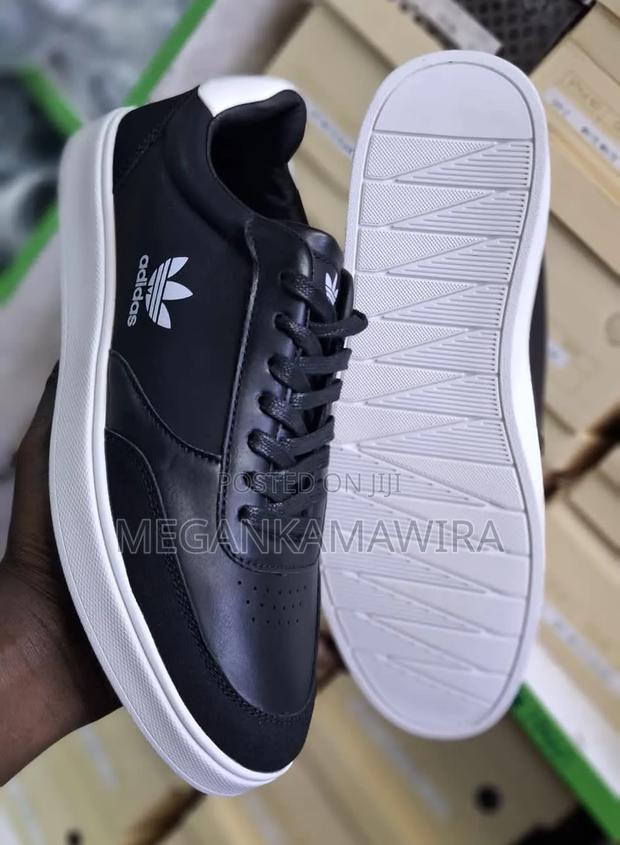 Men Classic Shoes