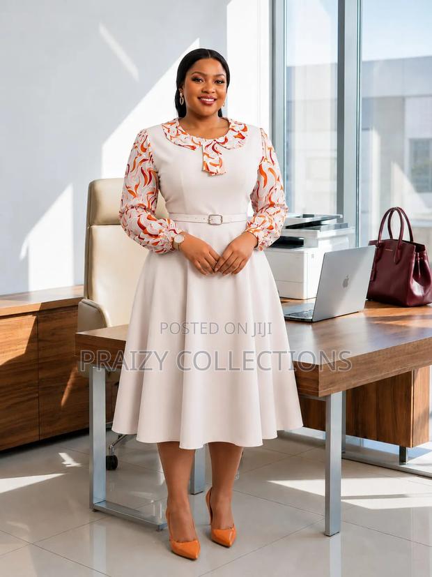 Marvel Swing Dress With Detailed Long Sleeve - thumbnail 5