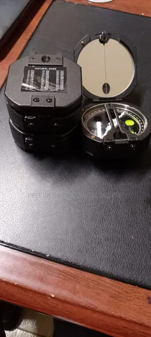 Compact Surveying Compass Instrument