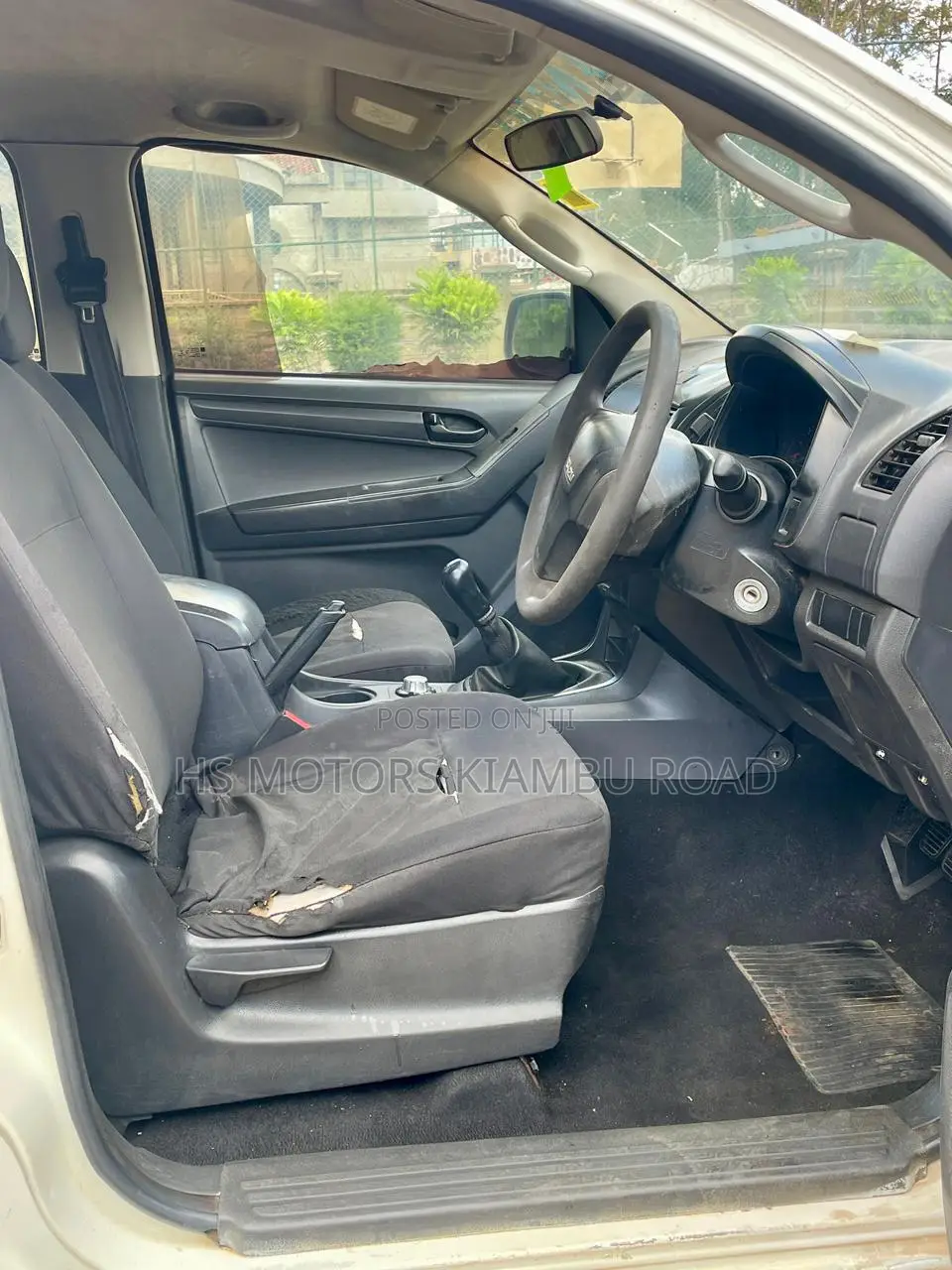 Isuzu D-MAX 2010 White