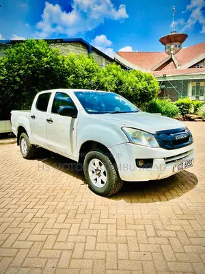 Isuzu D-MAX 2010 White