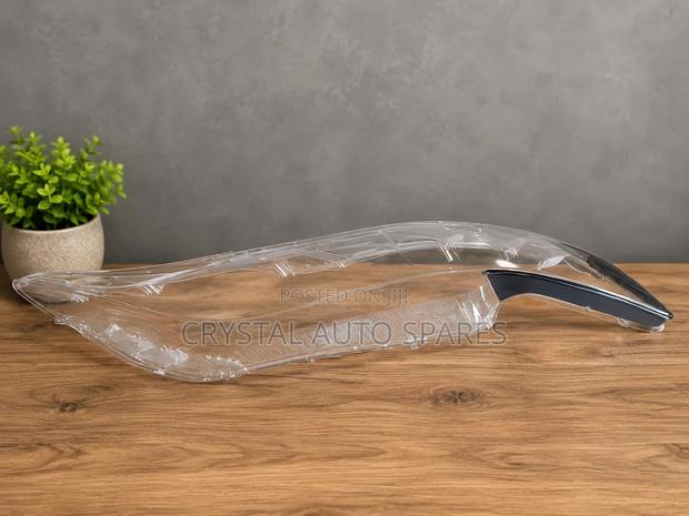 Harrier Headlight Lens 2014-2018 Model