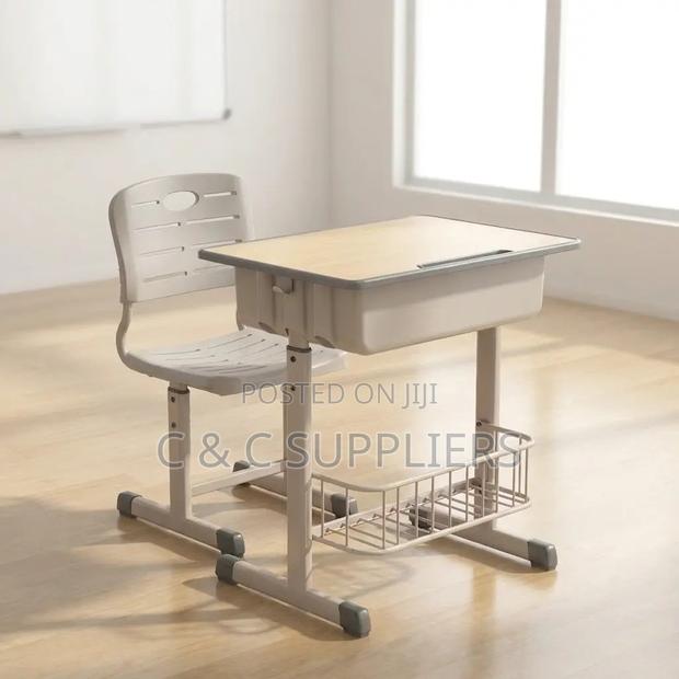 Kid's Adjustable Desk Chair Combo.
