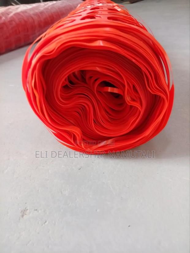 Plastic Safety Fencing Roll 1m X 50m For Construction Areas - thumbnail 3
