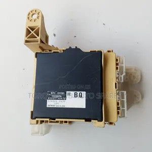 Toyota Harrier 2014 Fusebox