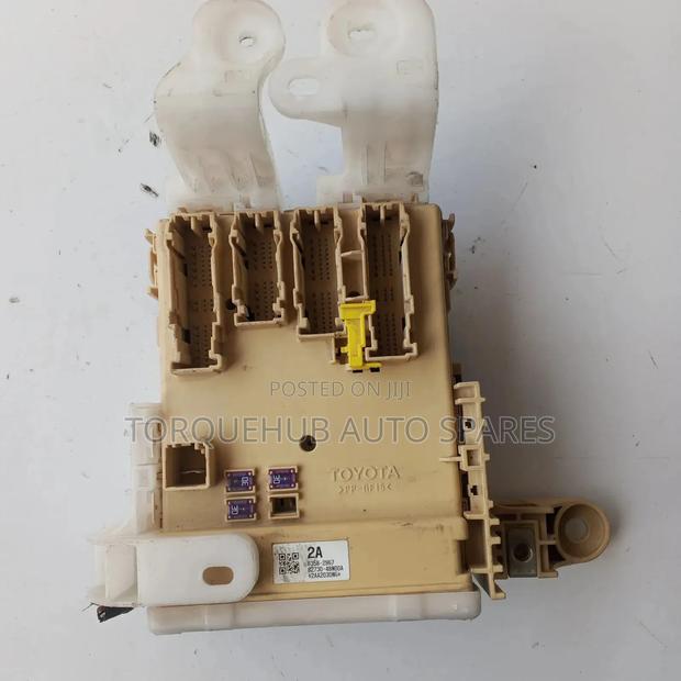 Toyota Harrier 2014 Fusebox - thumbnail 2