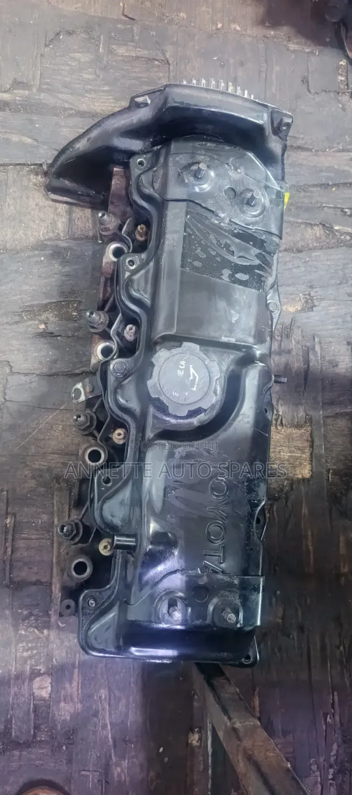 Cylinder Head 5l