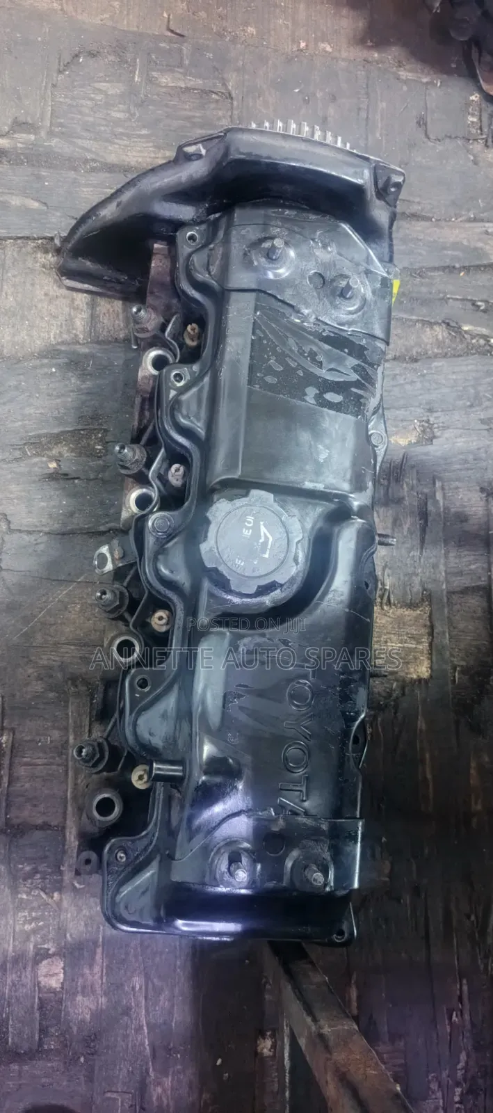Cylinder Head 5l