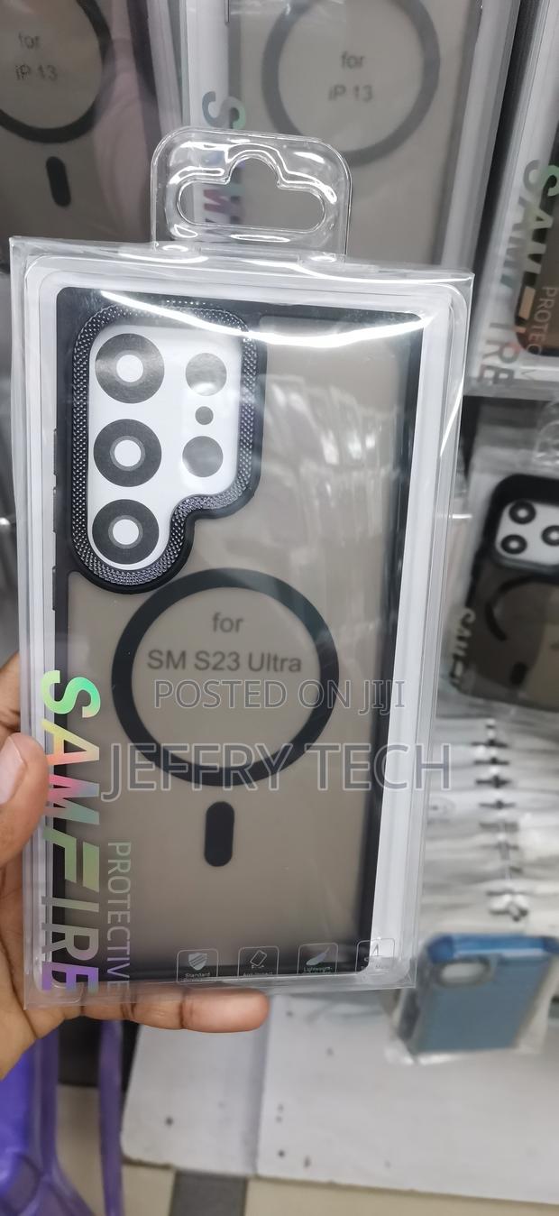Sg S23 Ultra Ltra-Slim Design That Retains the Blocky Profile Case