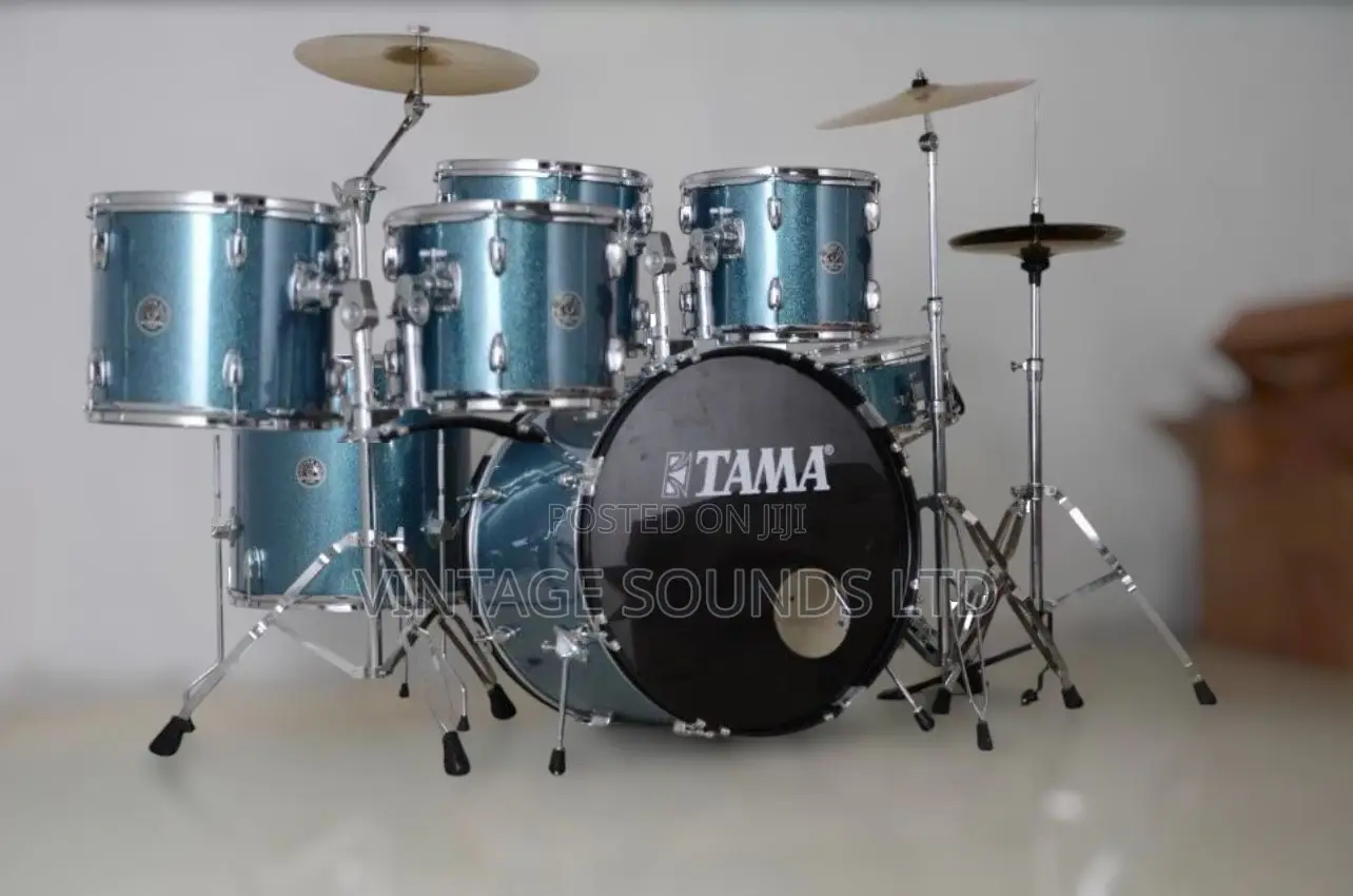 Ultimate Tama 5-Piece Drum Set 7pcs /3 Stands