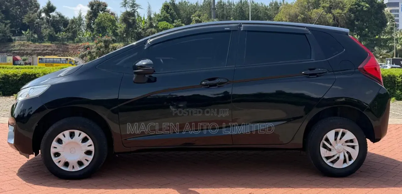 Honda Fit 2016 Black