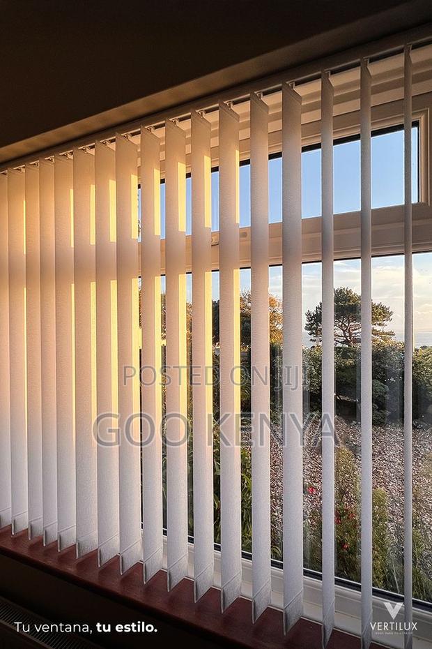 Curtain Blinds; Modern Light-Filtering Vertical Blinds for Living Room