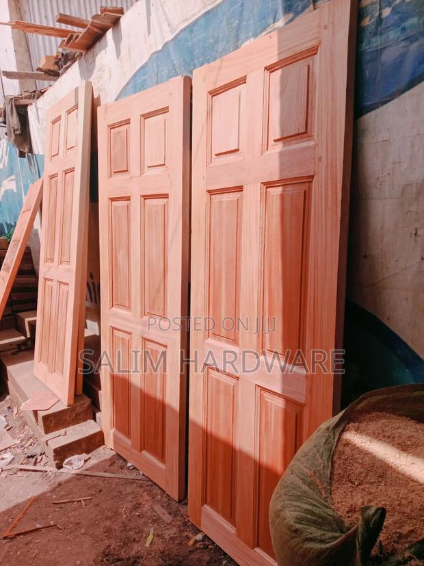 Mahogany Solid Door - thumbnail 2