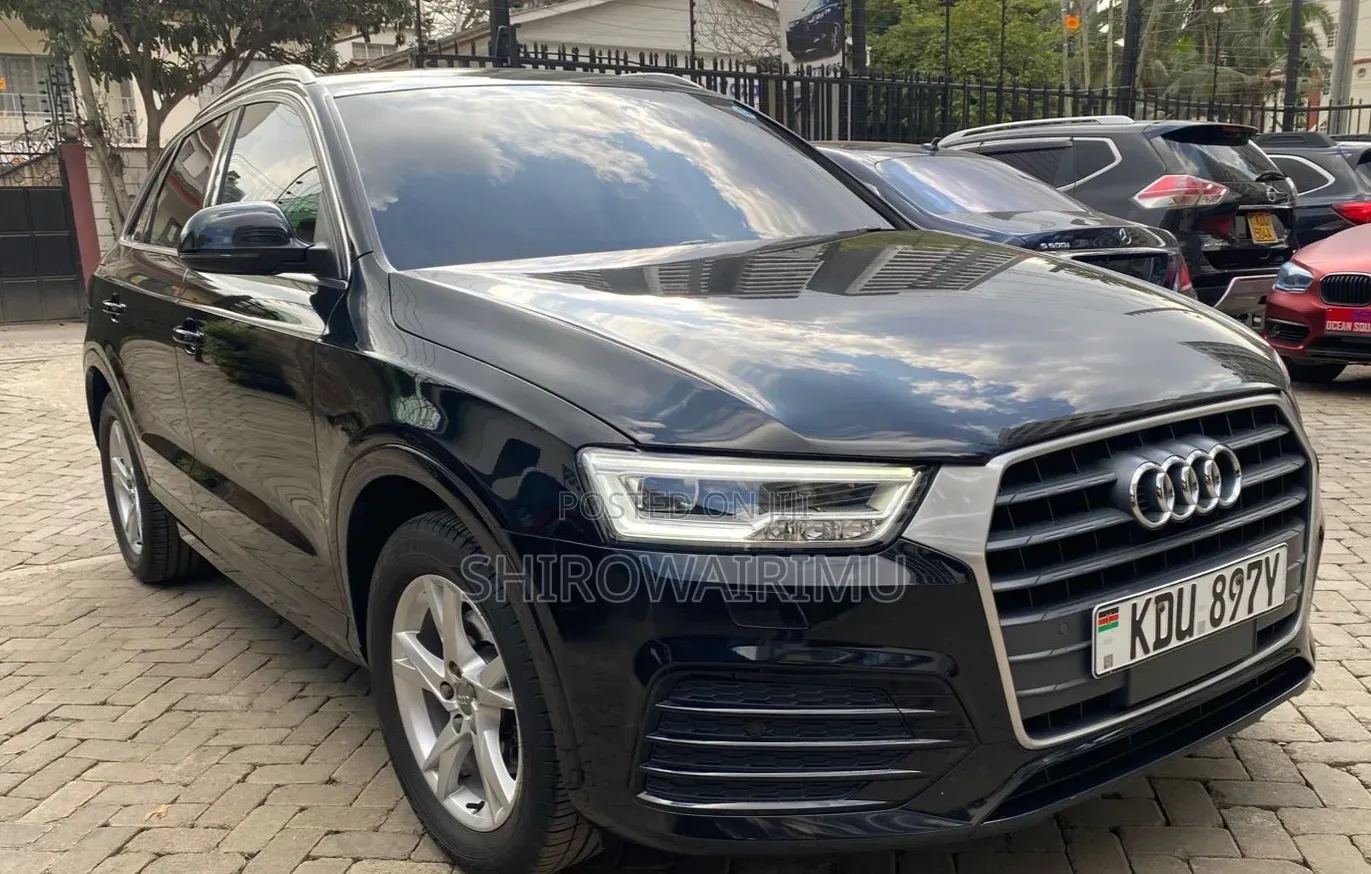 Audi Q3 2018 Matt Black