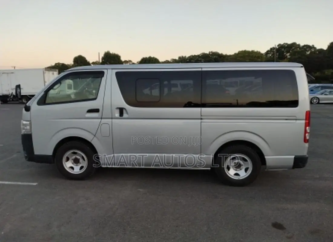 Toyota HiAce 2018