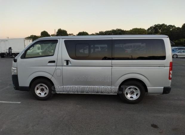 Toyota HiAce 2018 - thumbnail 15