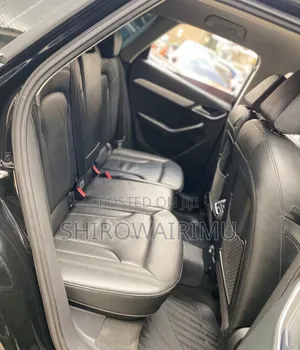 Audi Q3 2018 Matt Black