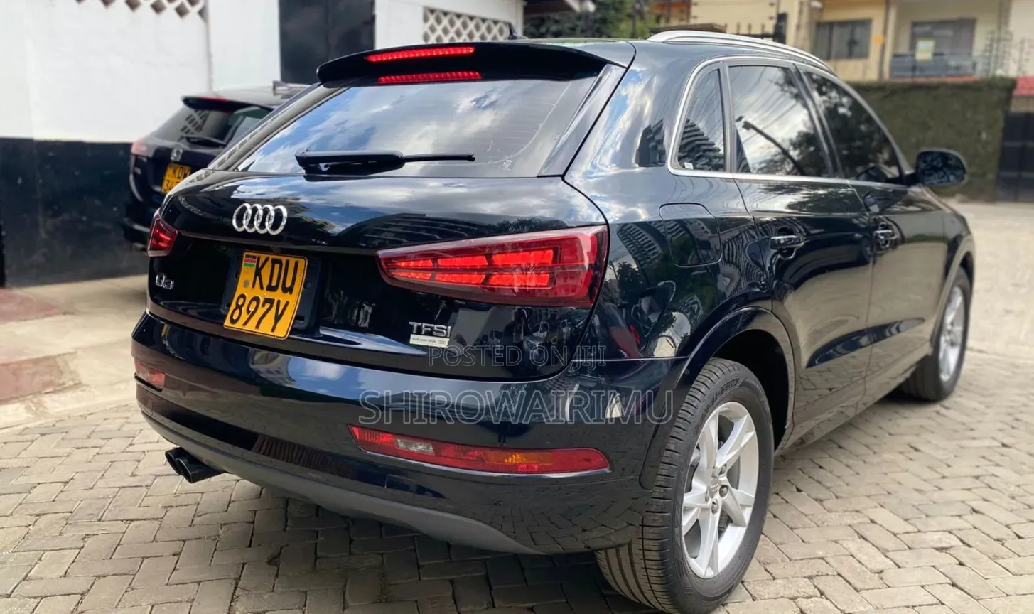 Audi Q3 2018 Matt Black