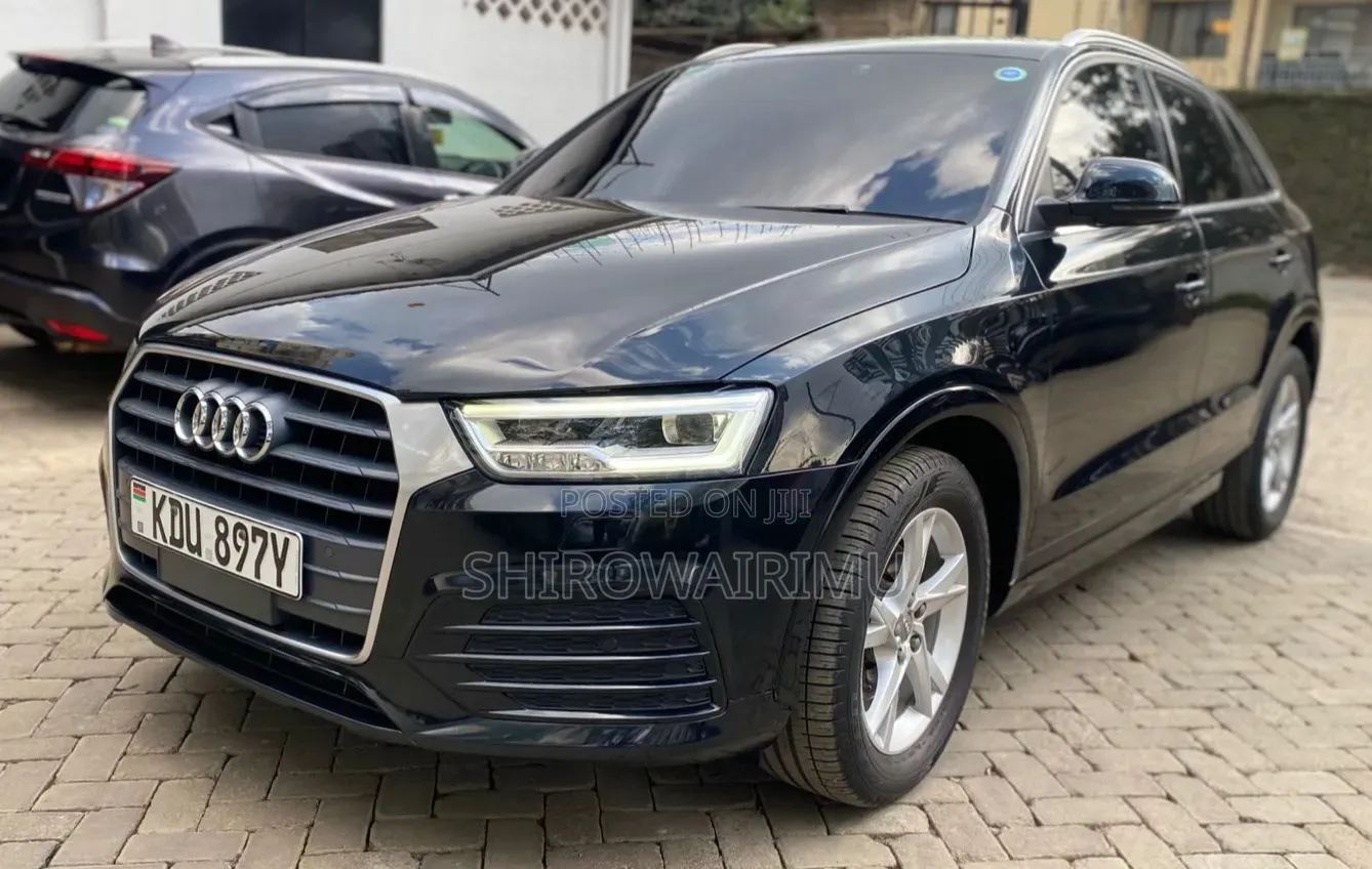 Audi Q3 2018 Matt Black