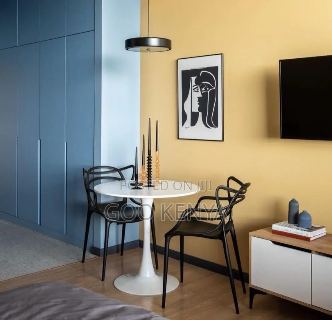 Dining Table; Modern Compact Round Dining Table With Metal Base