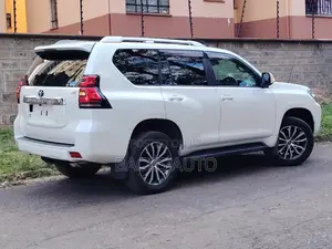 Toyota Land Cruiser Prado 2.7 2019 White
