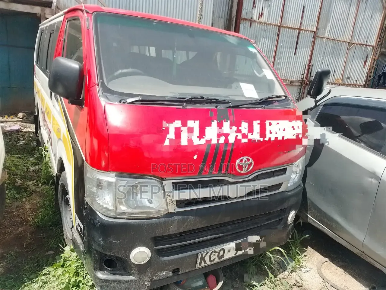 Toyota Grand HiAce 2012 Red
