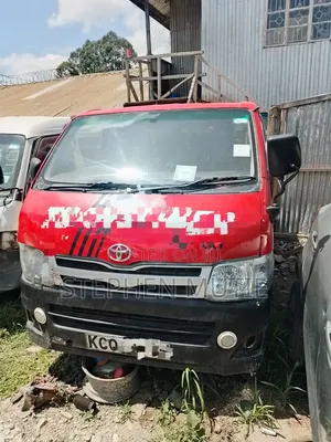 Toyota Grand HiAce 2012 Red