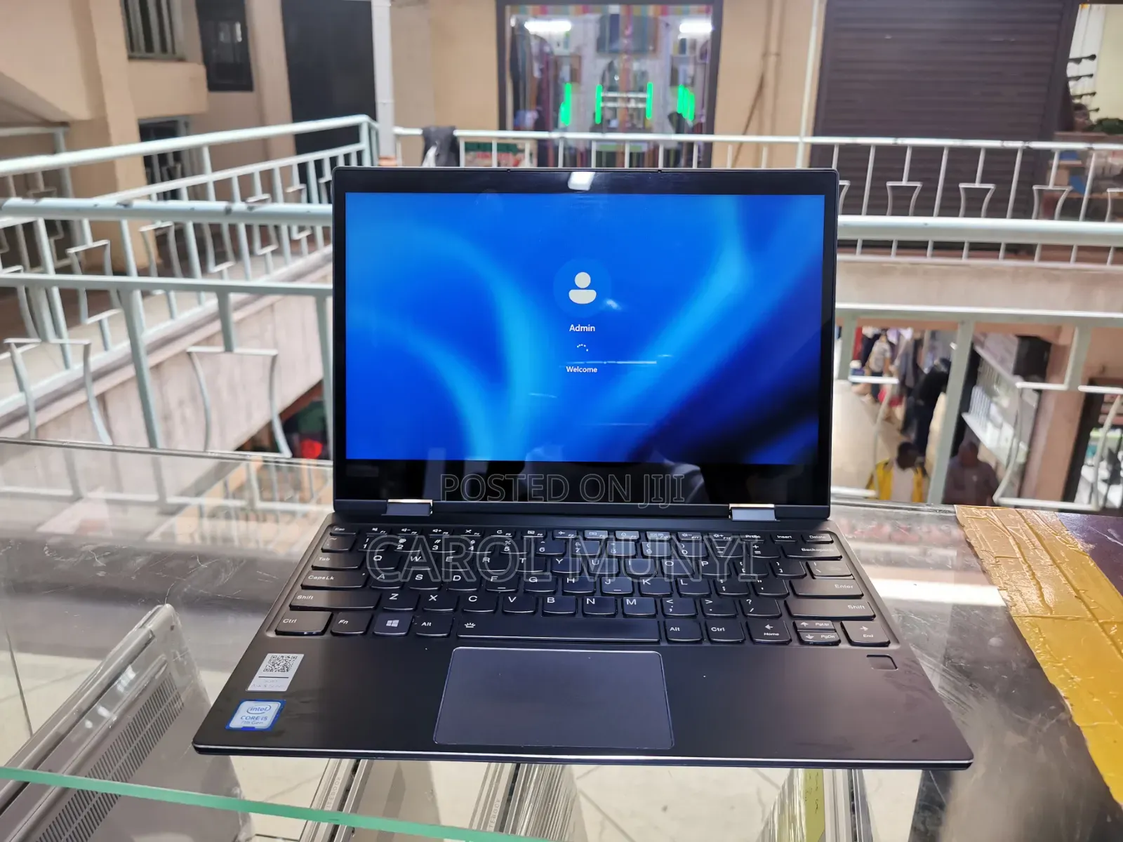 New Laptop Lenovo Yoga 710 8GB Intel Core i5 SSD 256GB