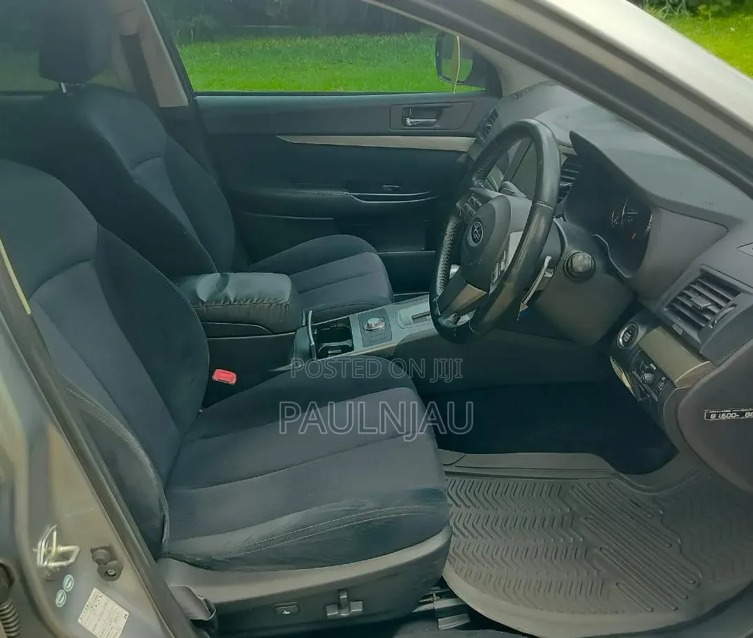 Subaru Outback 2012