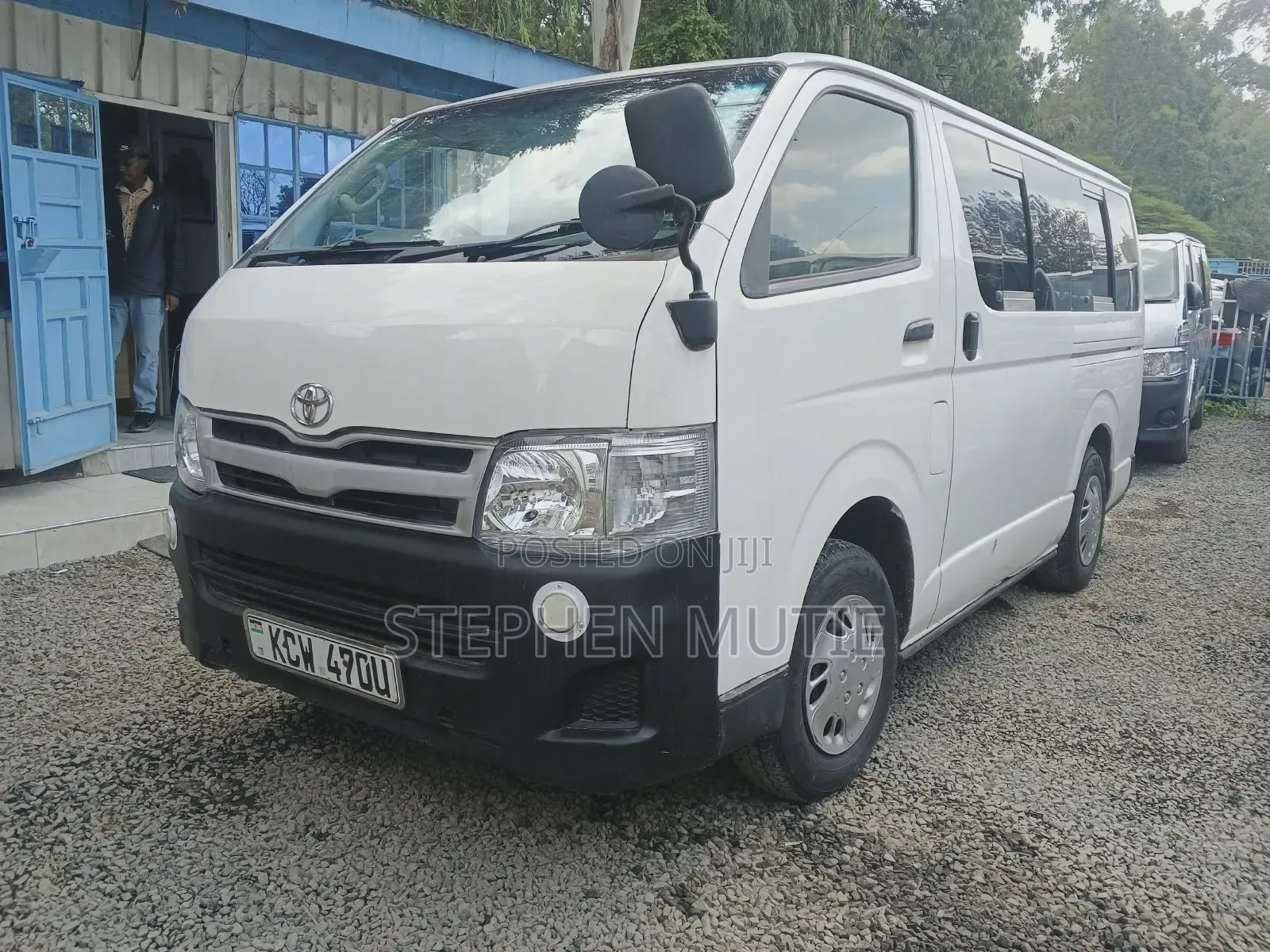 Toyota HiAce 2013 White
