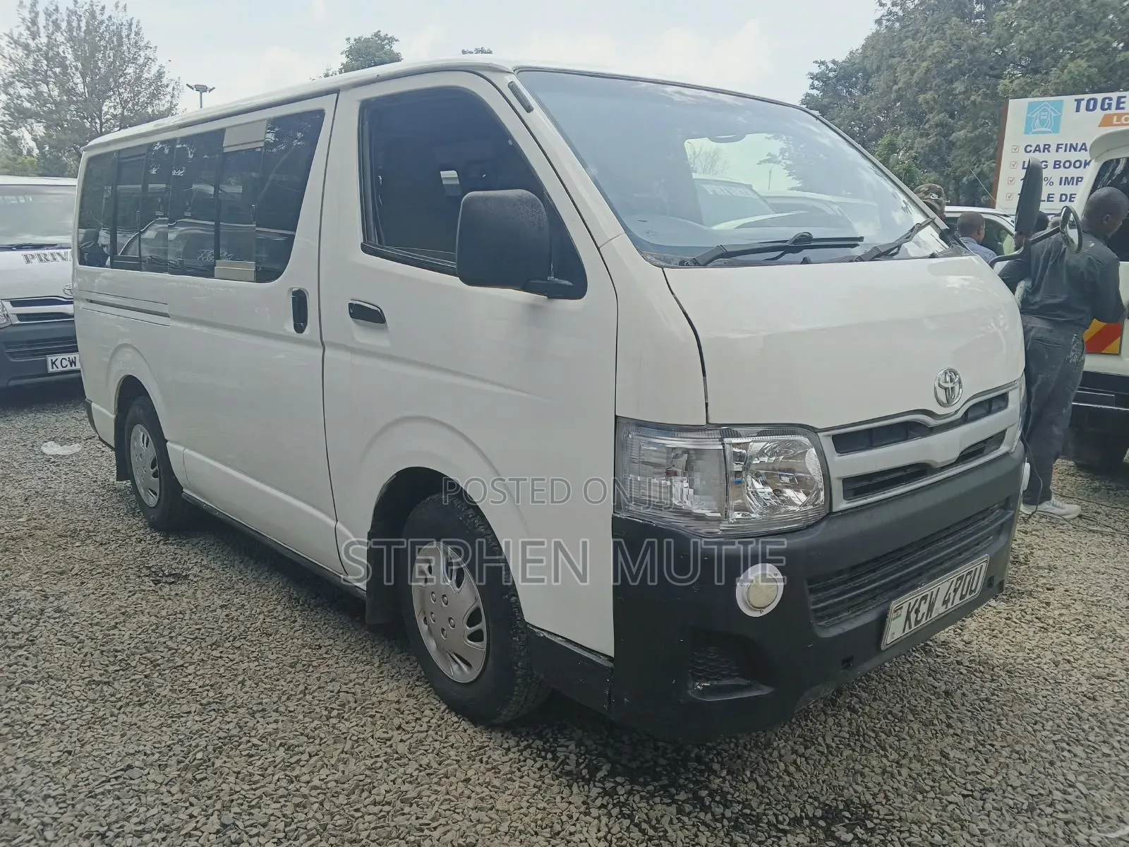 Toyota HiAce 2013 White