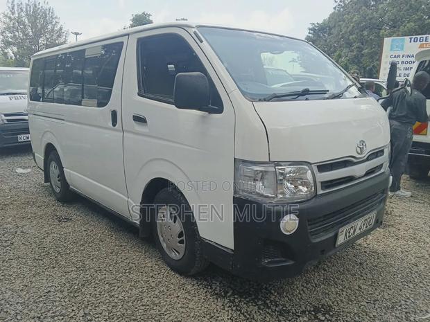 Toyota HiAce 2013 White - thumbnail 2
